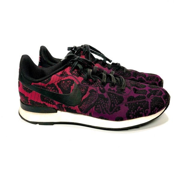 Nike Shoes - Nike Women’s Internationalist JCRD Runners Nike Shoes - Nike Women’s Internationalist JCRD Runners